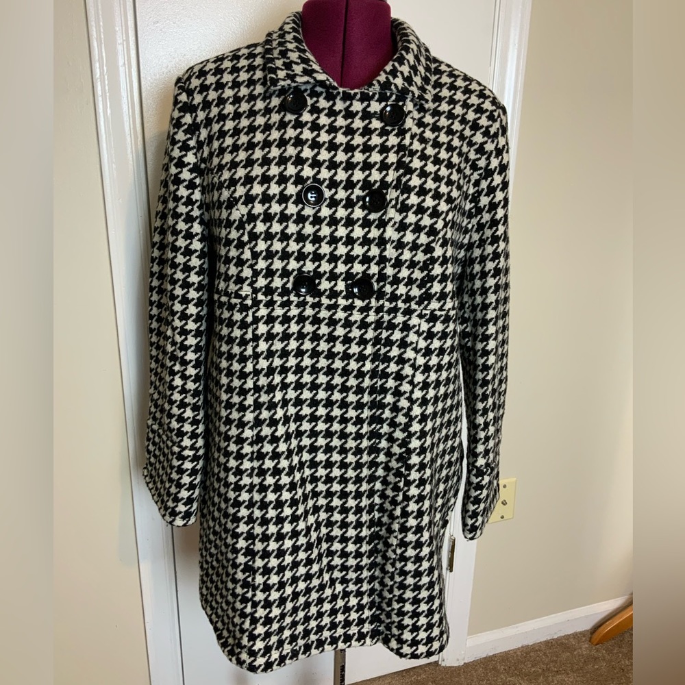 Like New Cato Wool Blend Geometric Pea Coat Herringbone Black/White - Picture 2 of 16